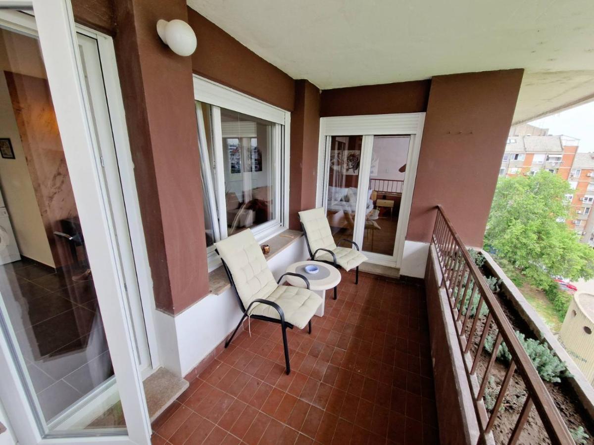 Apartment Nena Belgrado Buitenkant foto